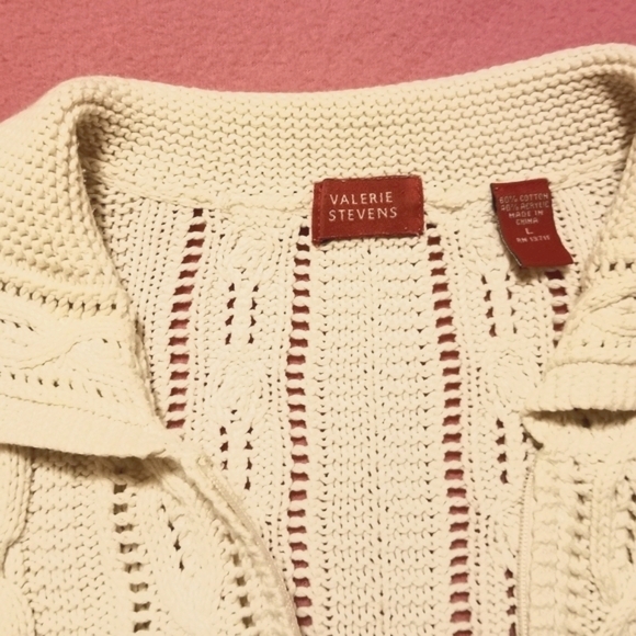 Cable-knit Zip-up Cardigan - Picture 3 of 6